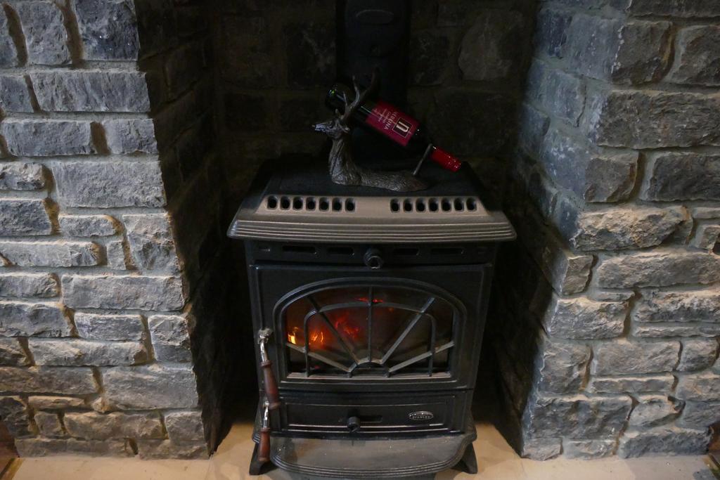 Nesbitt Arms Boutique Hotel Ardara Buitenkant foto